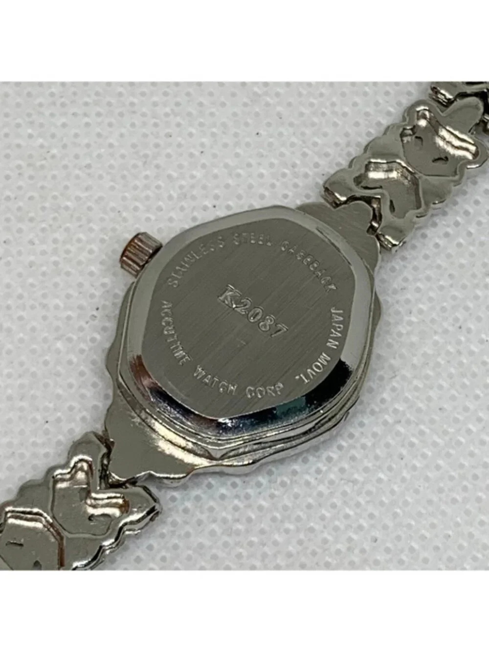 Vintage Vivani Women’s Marcasite watch 20mm quartz analog mop dial running